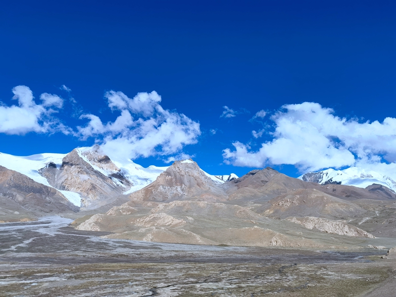 發揚&ldquo;三光榮&rdquo;精神 奮戰在雪域高原