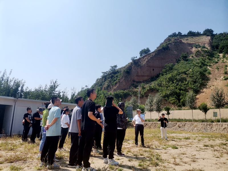 我公司持續推進&ldquo;鴻儒計劃&rdquo;，保障技術支持服務高質量開展