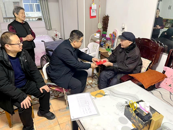 馬中豪  慰問  2.jpg